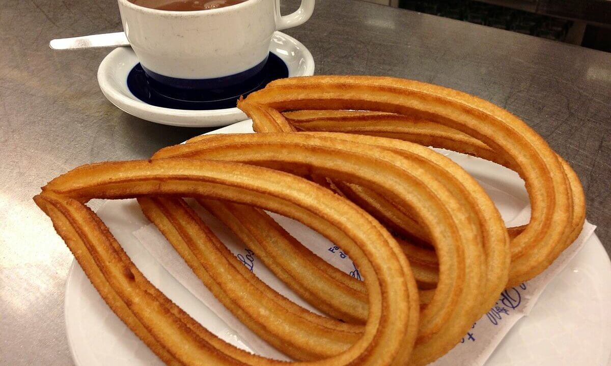 churros con chocolate, el mejor desayuno para año nuevo