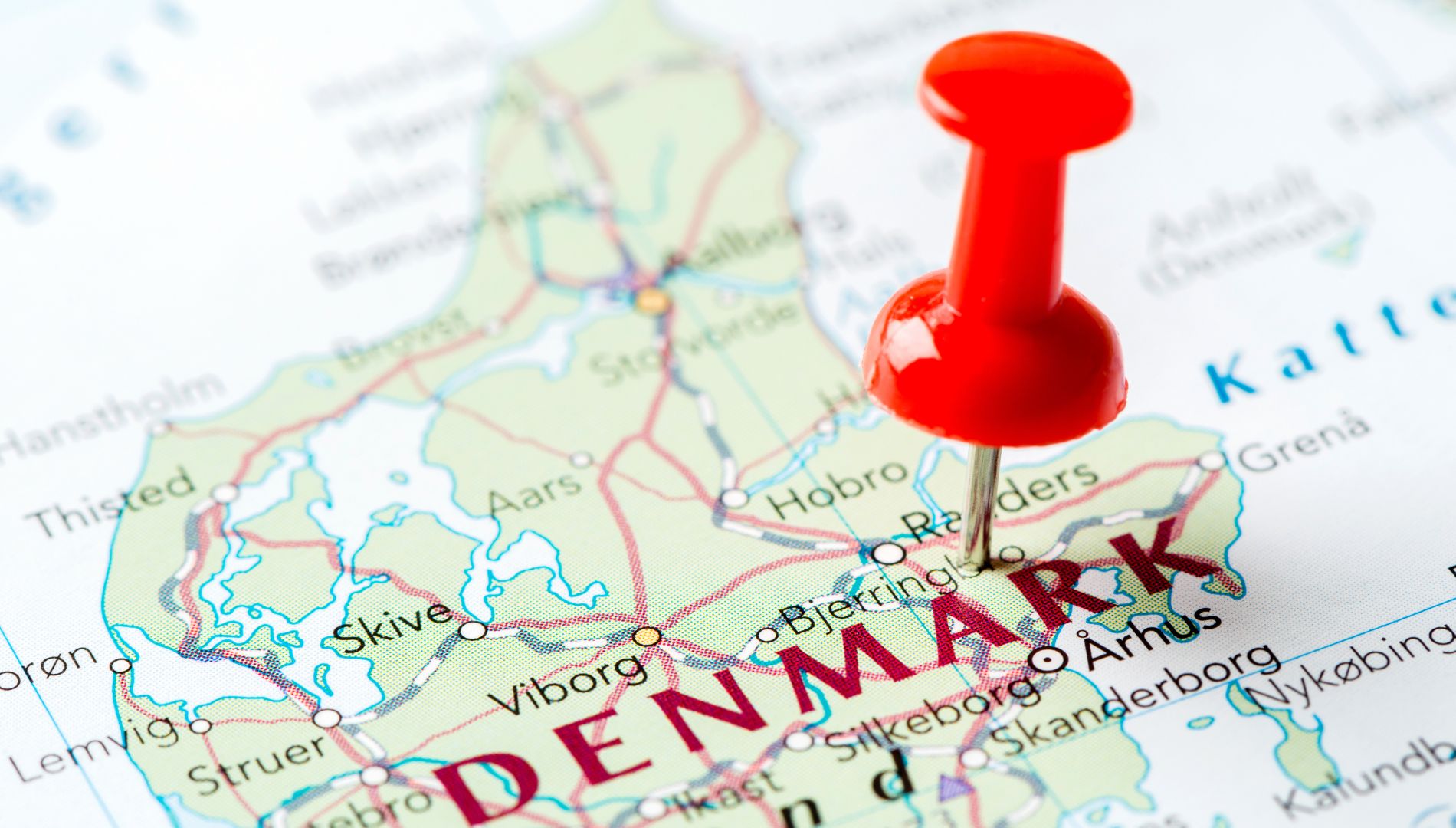 Algo huele a podrido en Dinamarca: cancela un día festivo para aumentar el presupuesto de Defensa