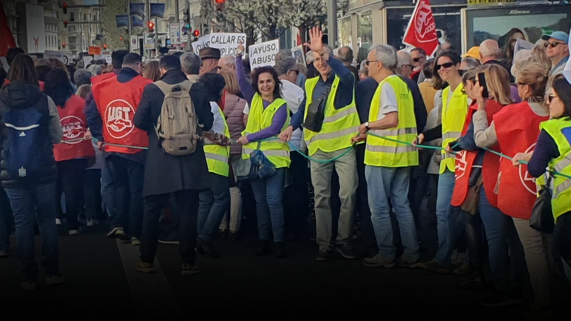 Decenas de miles de personas vuelven a gritárselo a Ayuso en las calles: “Por una sanidad pública, universal y de calidad”