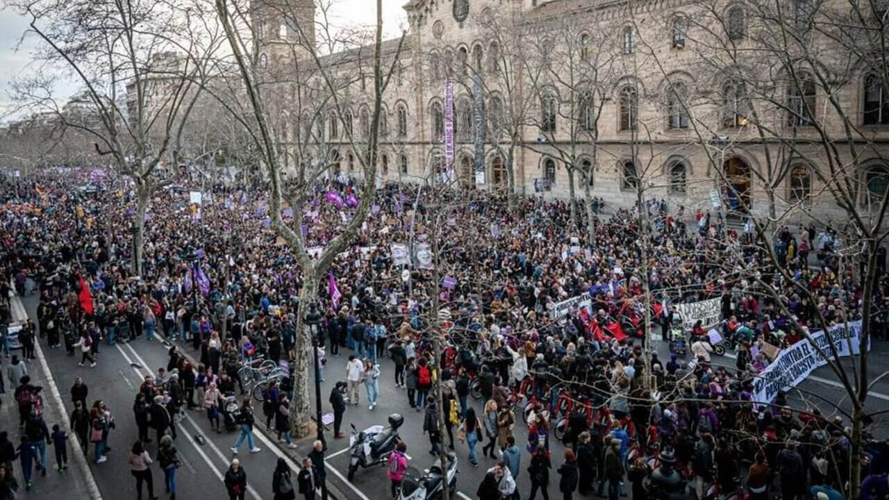 8M2023: Las calles de Barcelona se vuelven a llenar