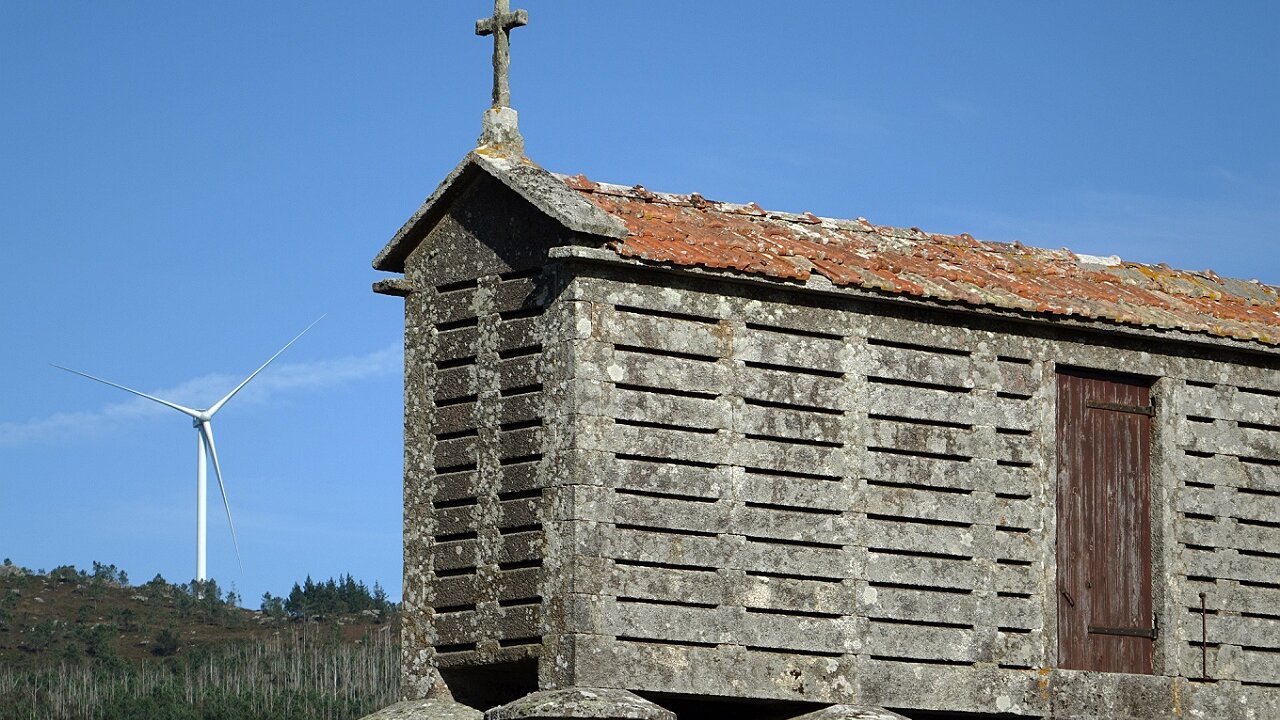 La nueva "Ley de recursos naturales" anunciada por la Xunta, una herramienta para fomentar el expolio eólico y minero más descarnado y devolver a Galicia a la época colonial