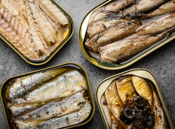 Una investigación revela la conexión entre el pescado en conserva y el cáncer de colon