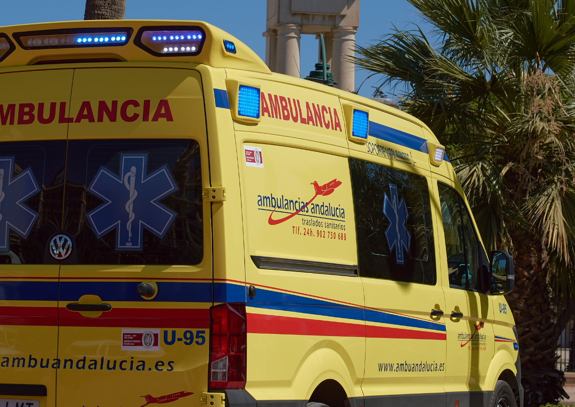 Muere un repartidor en un trágico accidente en Guadix al colisionar con una furgoneta
