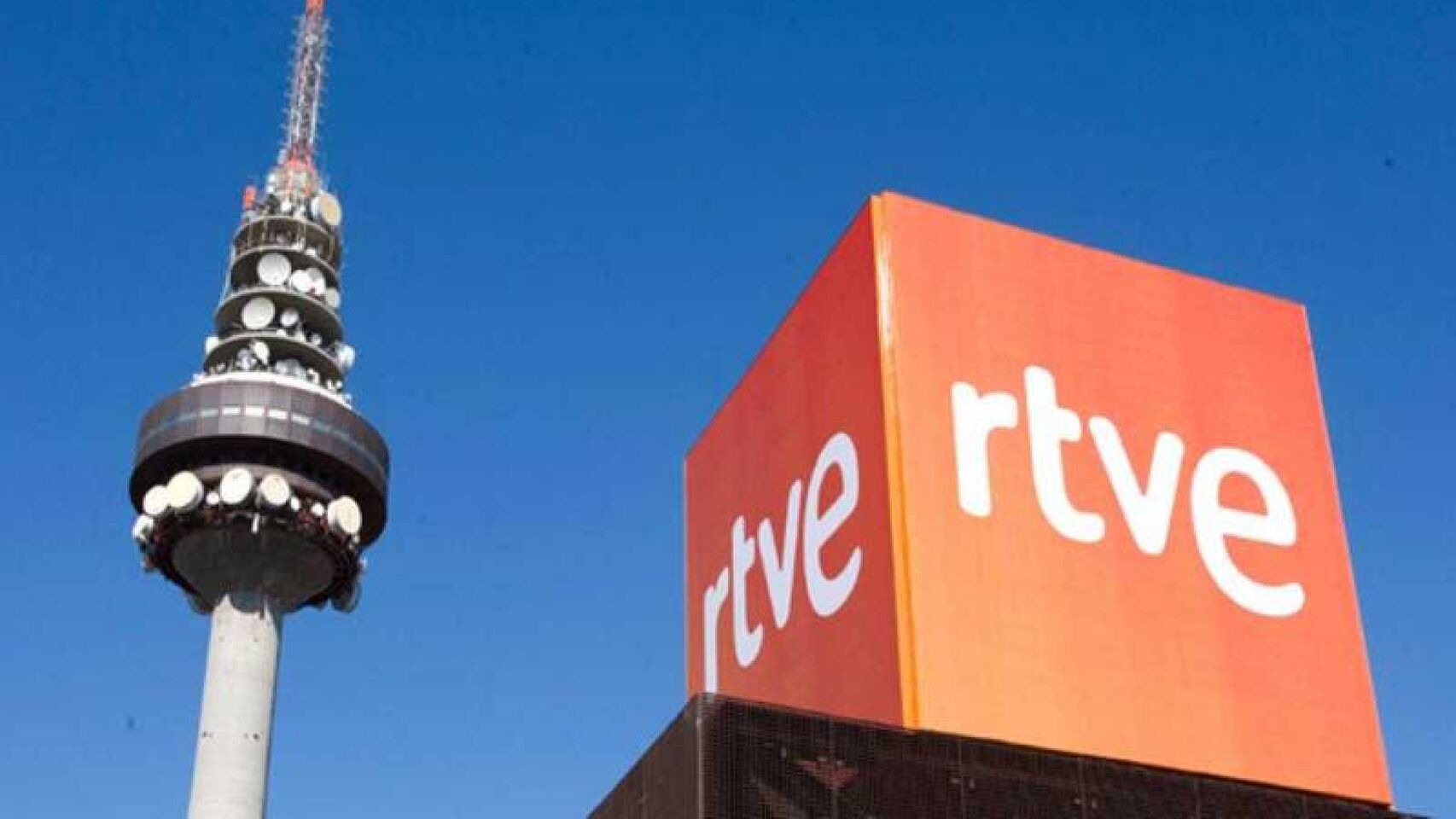 RTVE pide la eliminación de la etiqueta de Twitter que la señala como medio financiado por el Gobierno