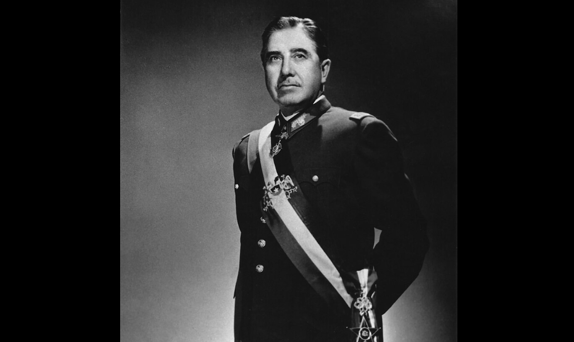 Augusto Pinochet perderá la Gran Cruz al Mérito Militar concedida por España en 1975
