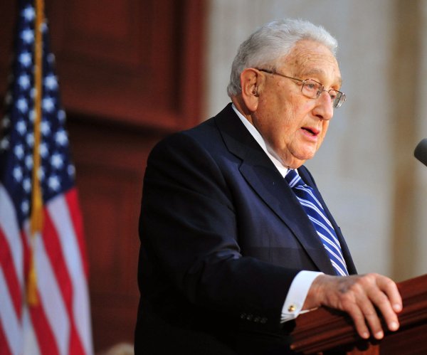 Muere Henry Kissinger. La revista Rolling Stone, sin piedad contra él: "criminal de guerra"