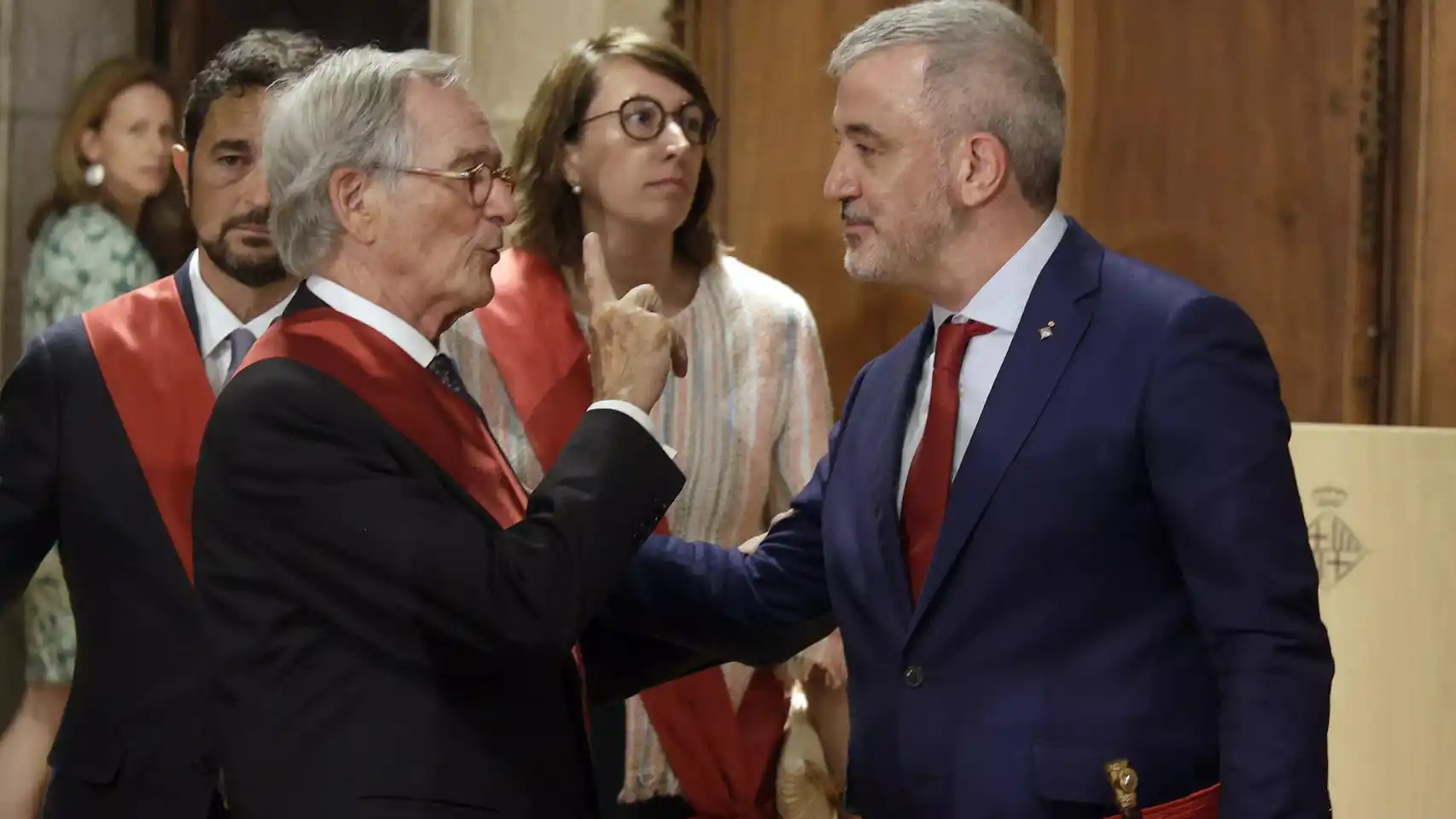 Collboni y Trias flirtean con la posibilidad de un pacto de derechas en Barcelona