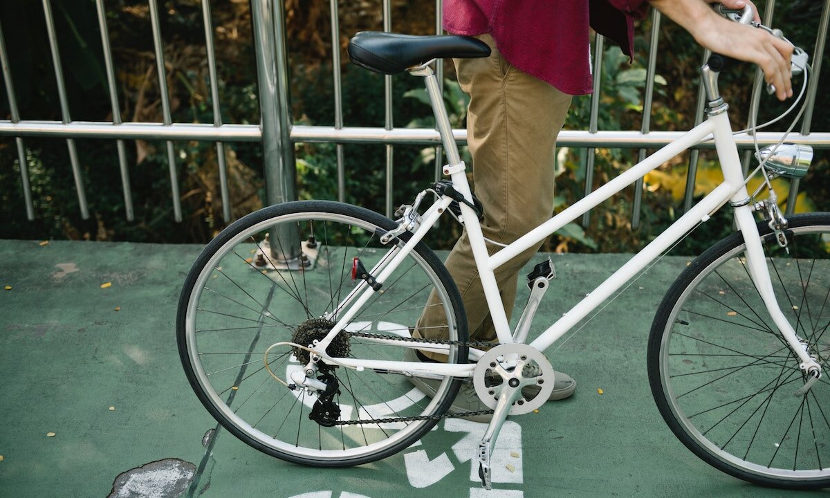 Coger la bicicleta para ir al trabajo reduce a la mitad el riesgo de muerte, según un estudio