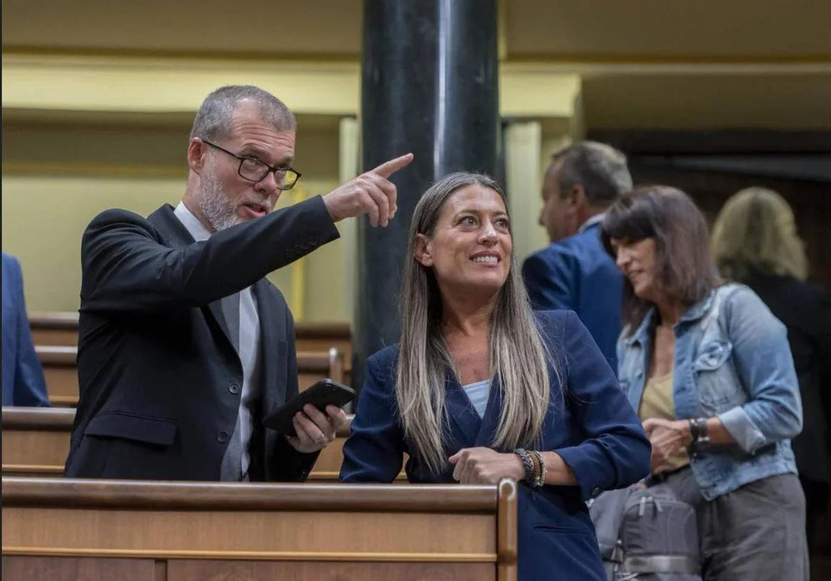 Junts se une a PP y Vox para bloquear la ley de alquileres de temporada propuesta por Sindicatos de Inquilinas e Inquilinos